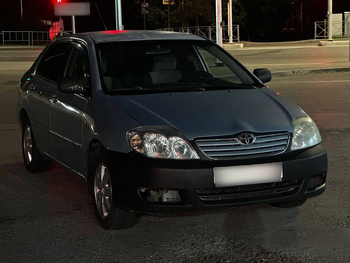 Купить Toyota Corolla IX (E120, E130) Рестайлинг седан, 2006 года, цвет:  Серый, за 299000 руб. в Санкт-Петербурге